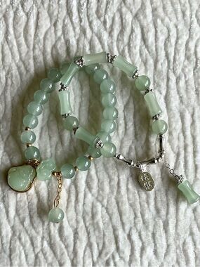Aqua Beaded Stretch Bracelets with Gold accents - Cute Charms (Pair)